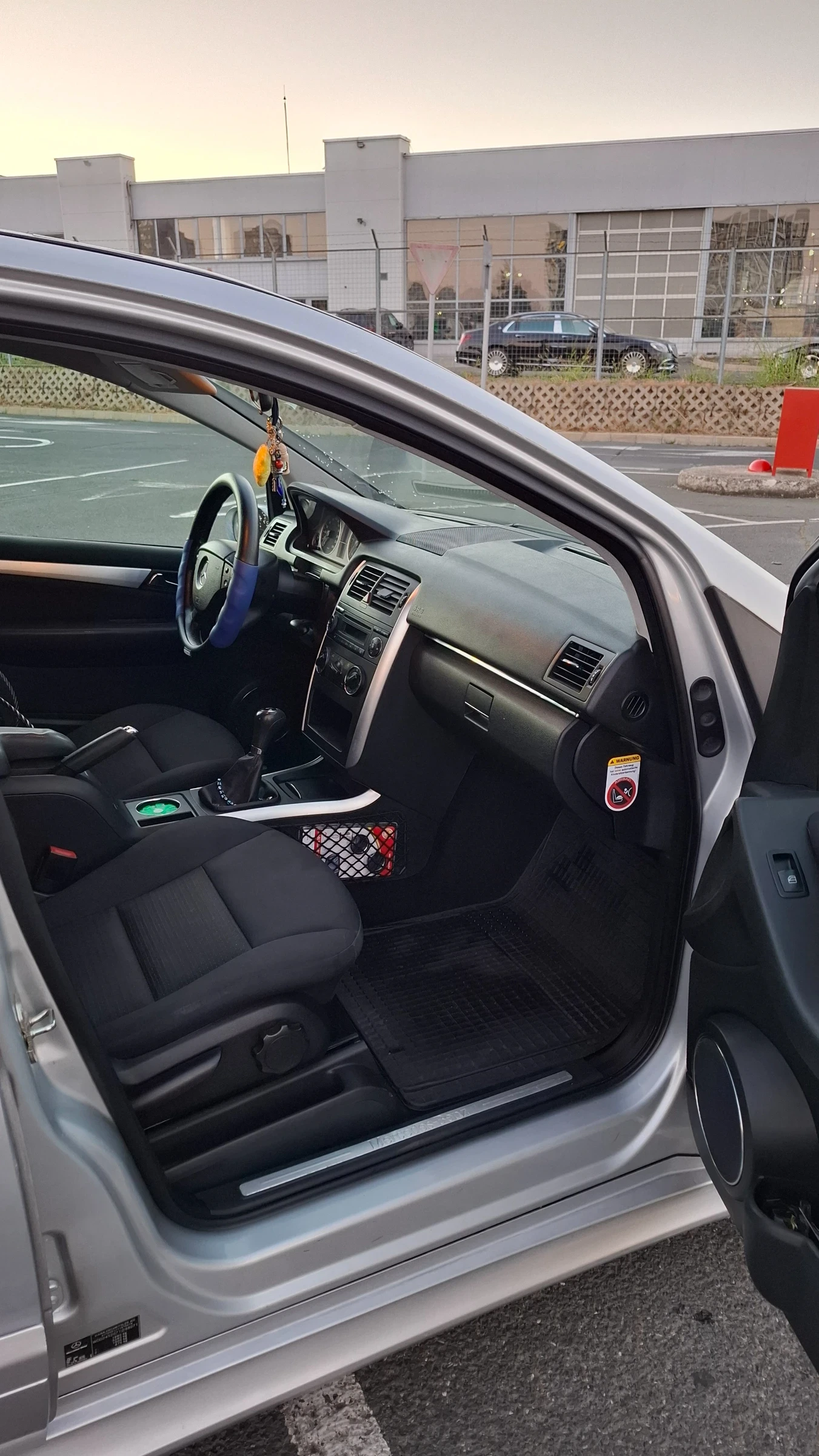 Mercedes-Benz B 180 B180, снимка 6 - Автомобили и джипове - 56165455