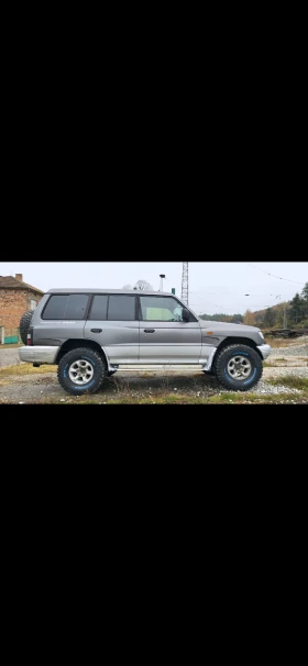 Mitsubishi Pajero, снимка 9 - Автомобили и джипове - 53425403