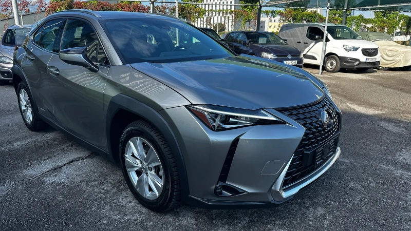 Lexus UX 250h 2.0 Hybrid Гаранция, снимка 2 - Автомобили и джипове - 48407056