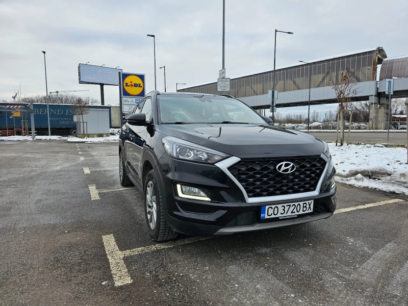 Hyundai Tucson 1.6CRDI, 2WD, KAMERA, снимка 4 - Автомобили и джипове - 48690672