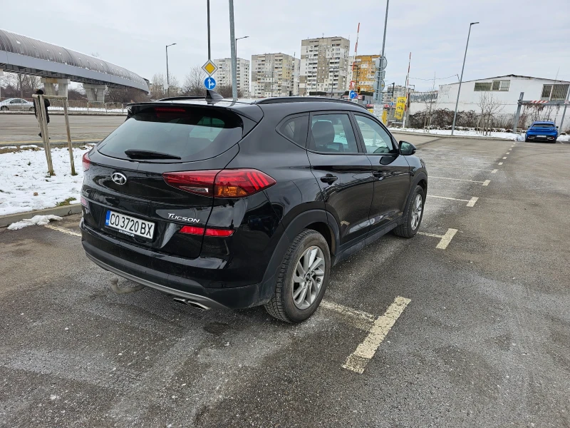 Hyundai Tucson 1.6CRDI, 2WD, KAMERA, снимка 8 - Автомобили и джипове - 48690672