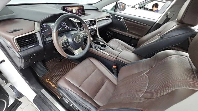 Lexus RX 350 V6 * Full extras* Цена до България, снимка 11 - Автомобили и джипове - 55643119