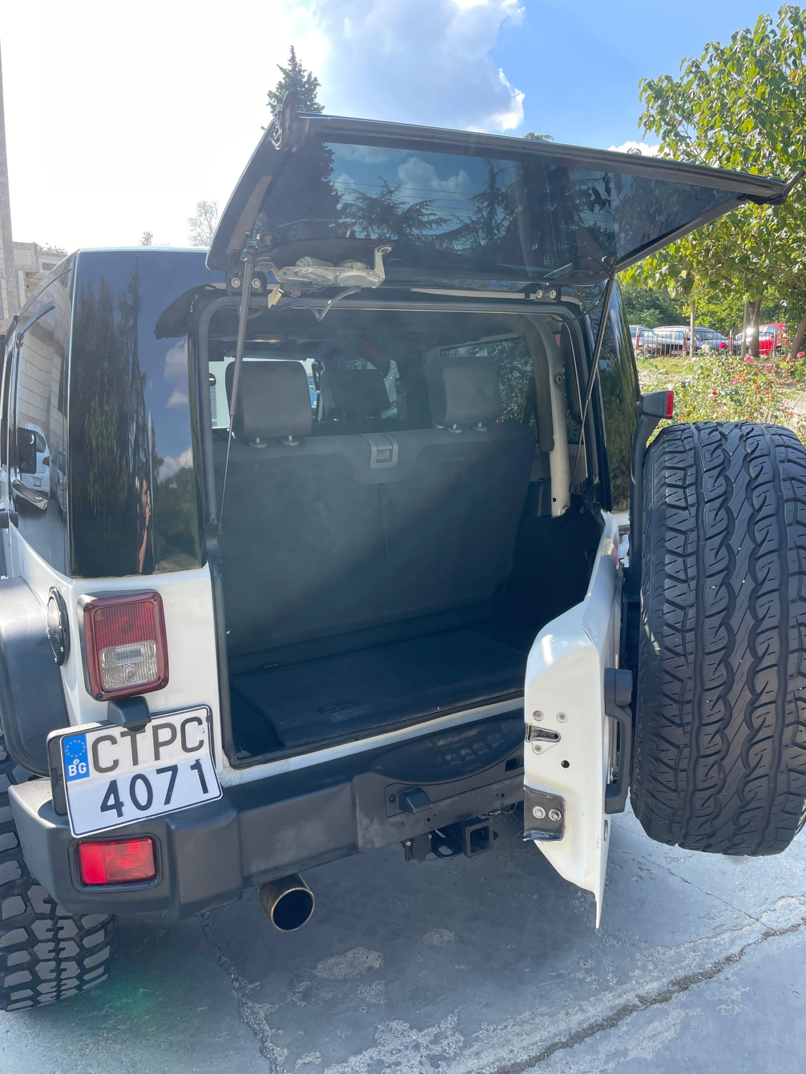 Jeep Wrangler 3.8i V6 - изображение 8