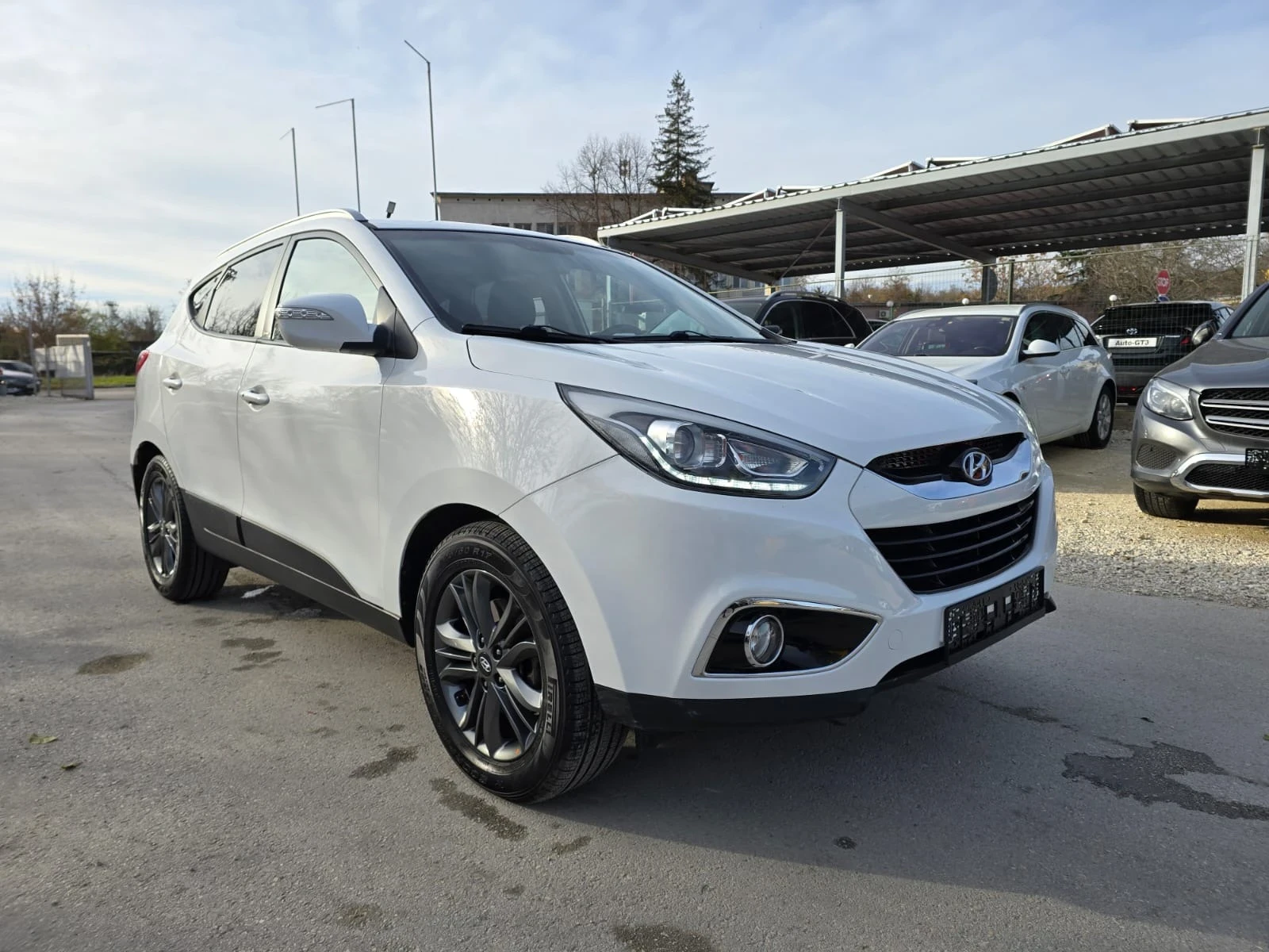 Hyundai Tucson 2.0CRDI - 136к.с. - 4Х4 - изображение 2