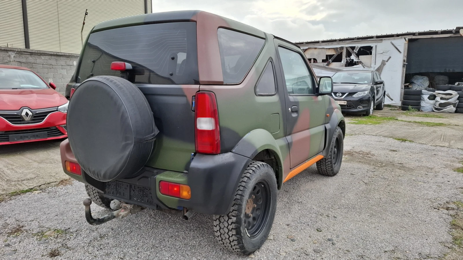 Suzuki Jimny 1.3 LX 110975км.хардтоп - изображение 3