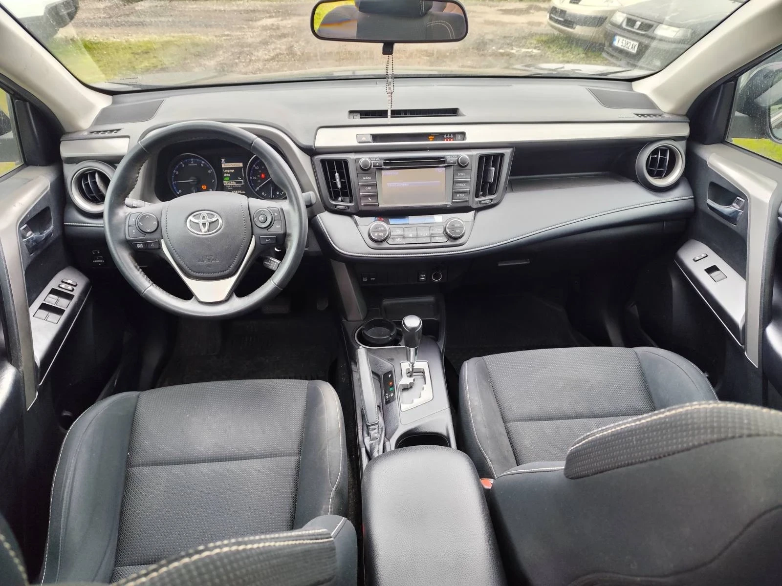 Toyota Rav4 XLE, снимка 12 - Автомобили и джипове - 53390983