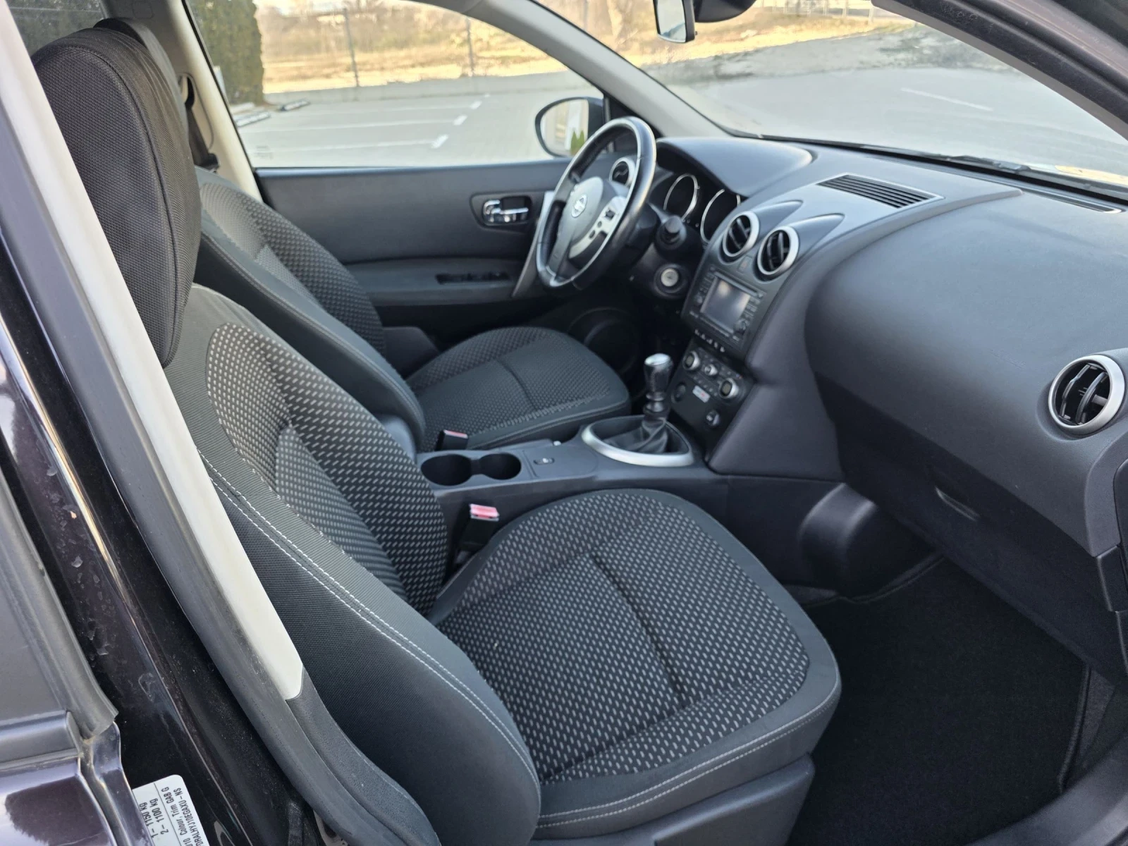 Nissan Qashqai 2.0i SWISS EDITION  | Mobile.bg � ����������� 8