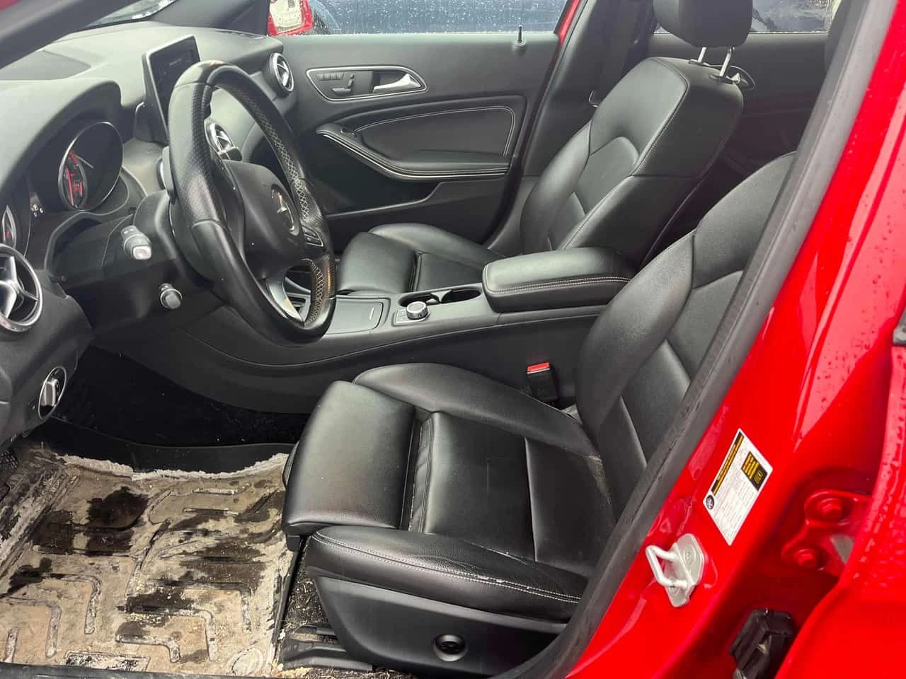 Mercedes-Benz GLA 250 AMG Пакет/Памет/Представителство на Мерцедес/Клип, снимка 7 - Автомобили и джипове - 53918633