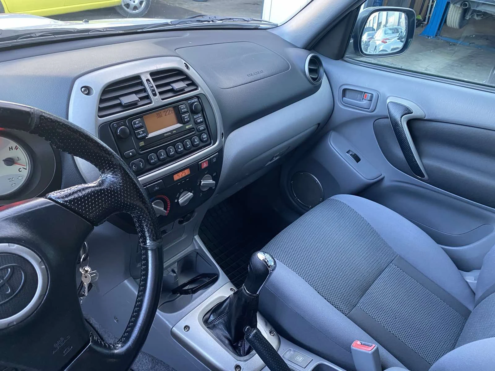 Toyota Rav4, снимка 12 - Автомобили и джипове - 54402014