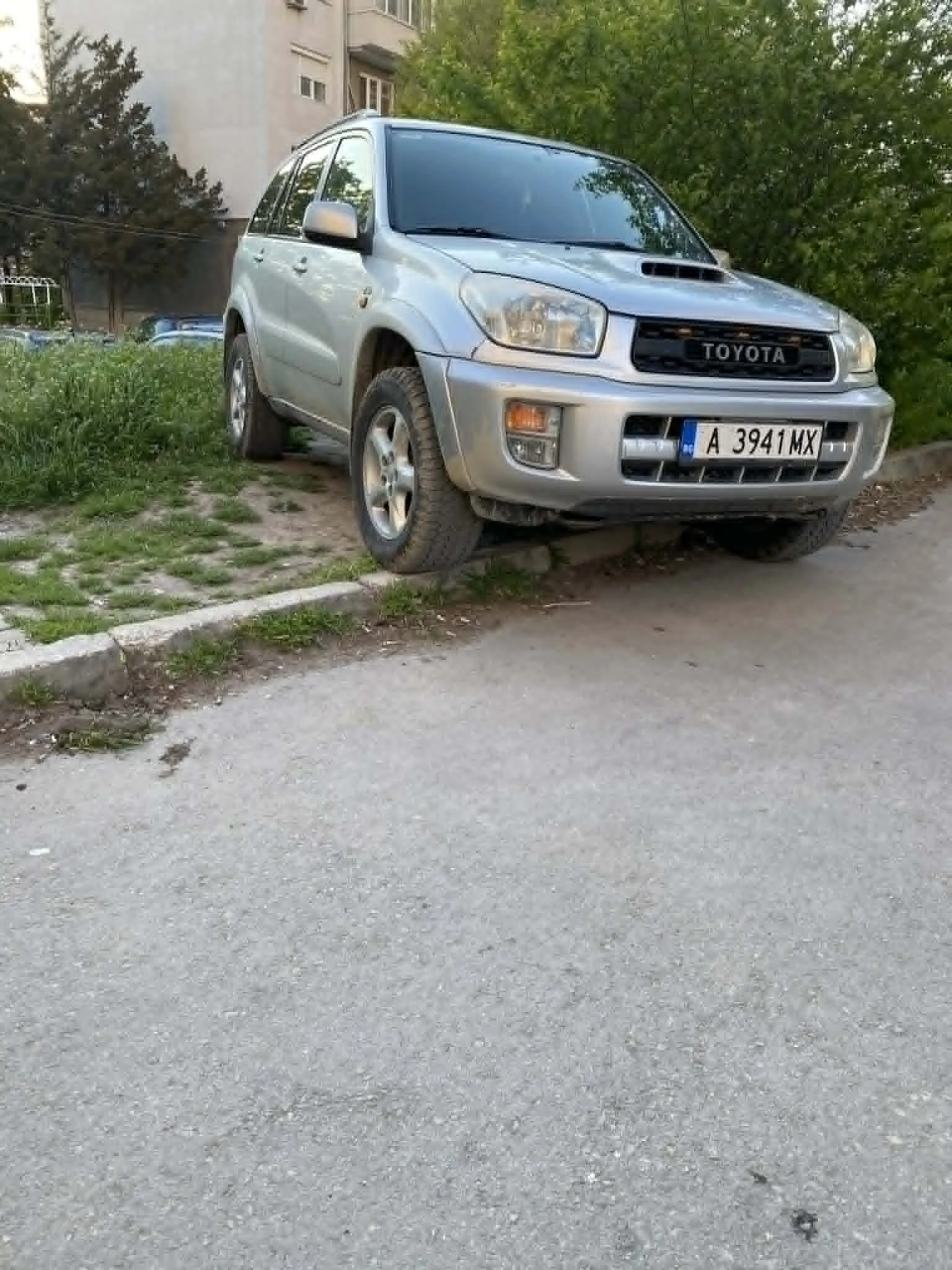 Toyota Rav4, снимка 6 - Автомобили и джипове - 54402014