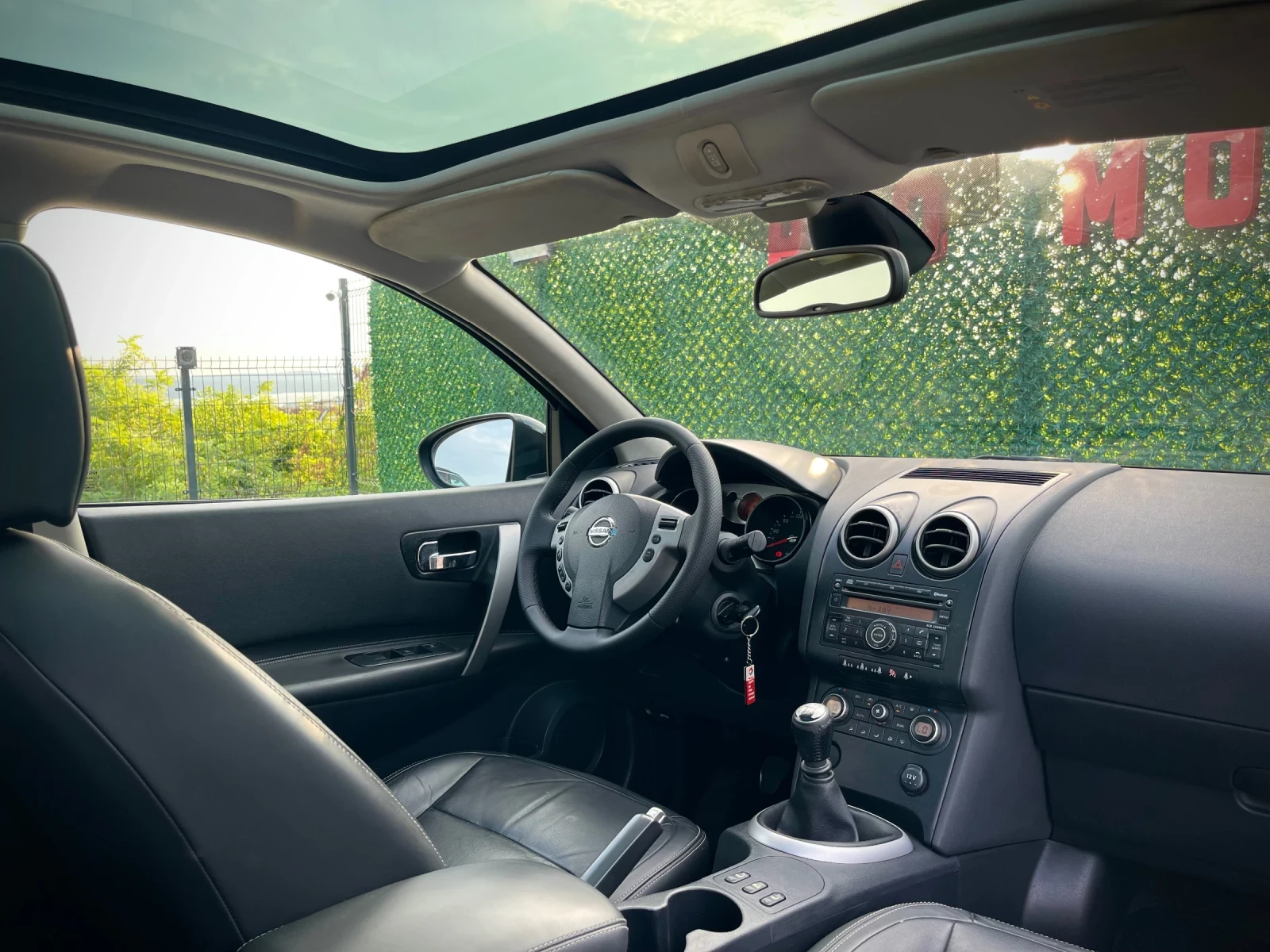 Nissan Qashqai Панорама, keyless, снимка 11 - Автомобили и джипове - 55660474