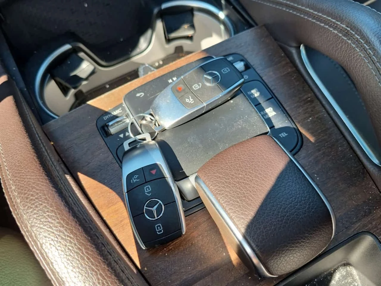 Mercedes-Benz GLE * 350* CARFAX* АВТОКРЕДИТ БЕЗ ПЪРВОНАЧАЛНА ВНОСКА*, снимка 8 - Автомобили и джипове - 55780499