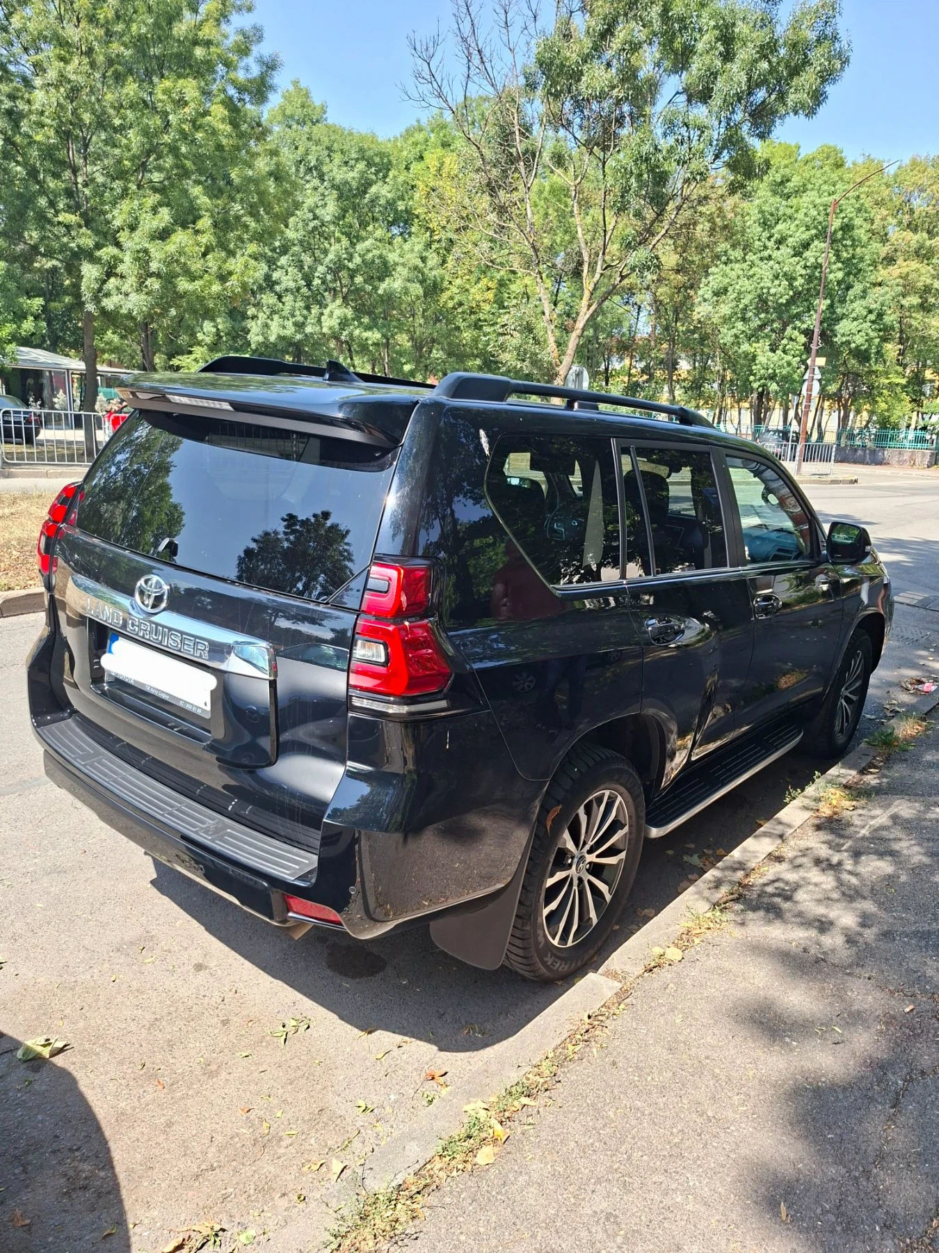 Toyota Land cruiser J150 Luxury, снимка 4 - Автомобили и джипове - 55823451