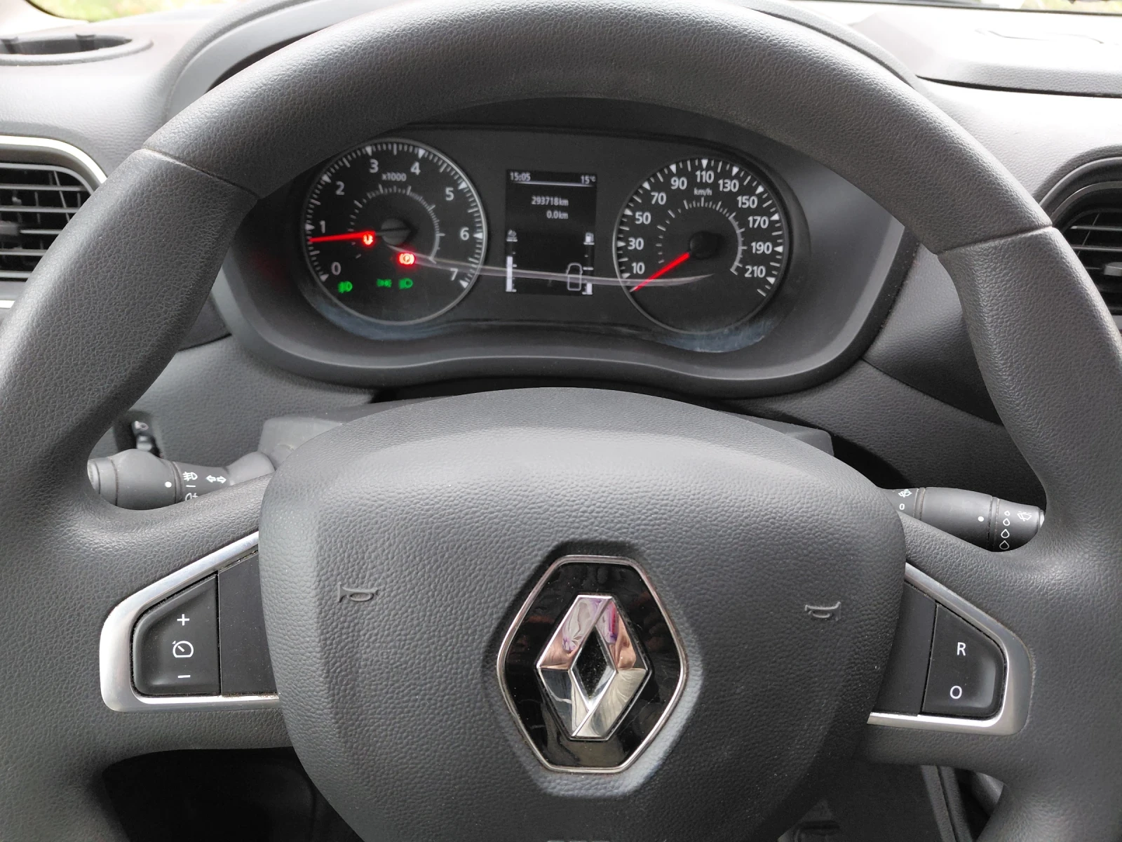 Renault Master III - изображение 7