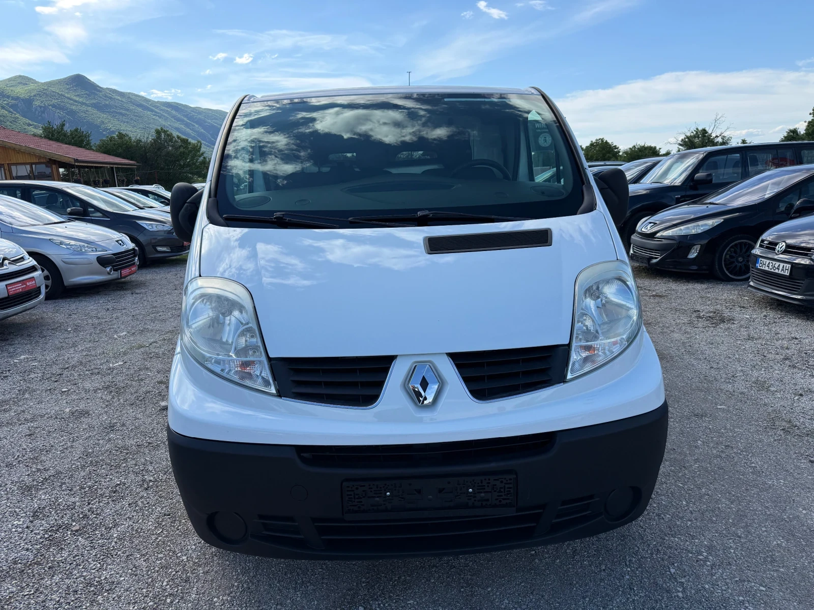Opel Vivaro 2.0 D 114 к.с. ДЪЛГА БАЗА ЕВРО 5, снимка 3 - Бусове и автобуси - 54542036