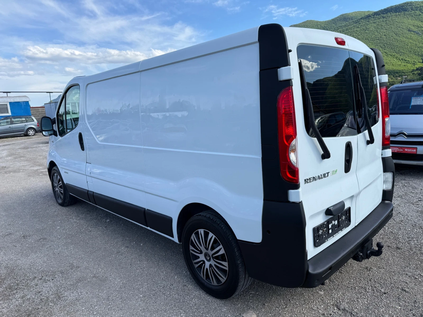 Opel Vivaro 2.0 D 114 к.с. ДЪЛГА БАЗА ЕВРО 5, снимка 9 - Бусове и автобуси - 54542036