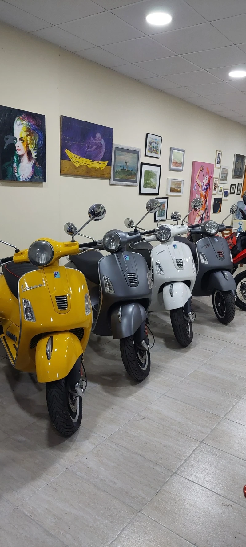 Vespa GTS 300 Регистриран , снимка 16 - Мотоциклети и мототехника - 43214109