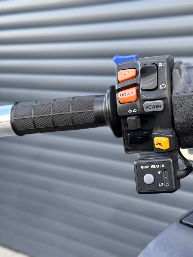 Suzuki Burgman ABS, снимка 10 - Мотоциклети и мототехника - 51488911