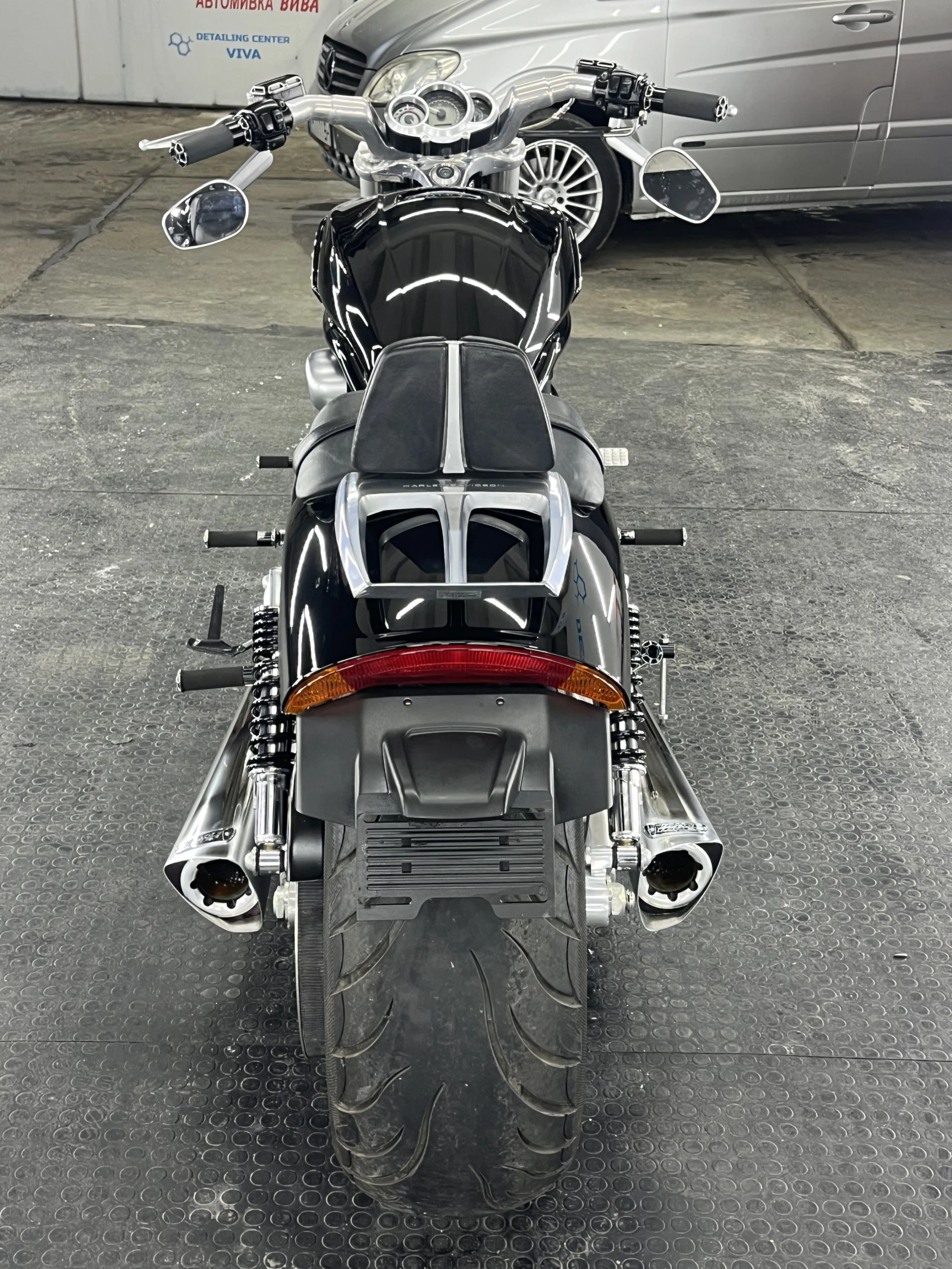 Harley-Davidson V-Rod  - изображение 4