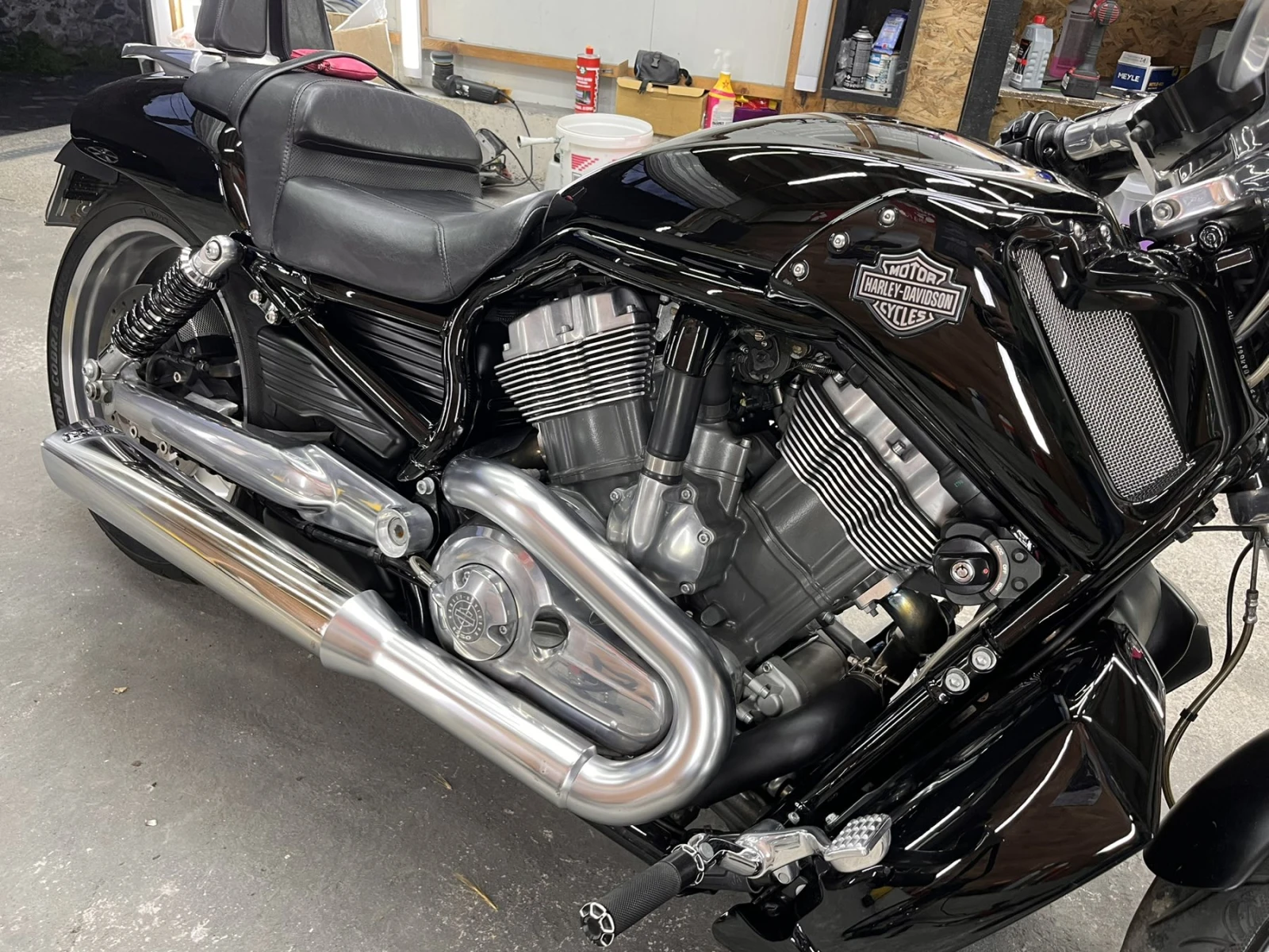 Harley-Davidson V-Rod  - изображение 6
