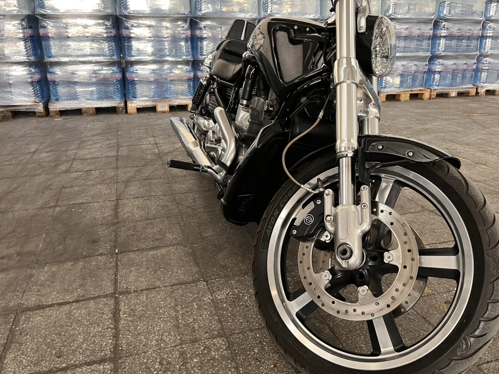 Harley-Davidson V-Rod  - изображение 9