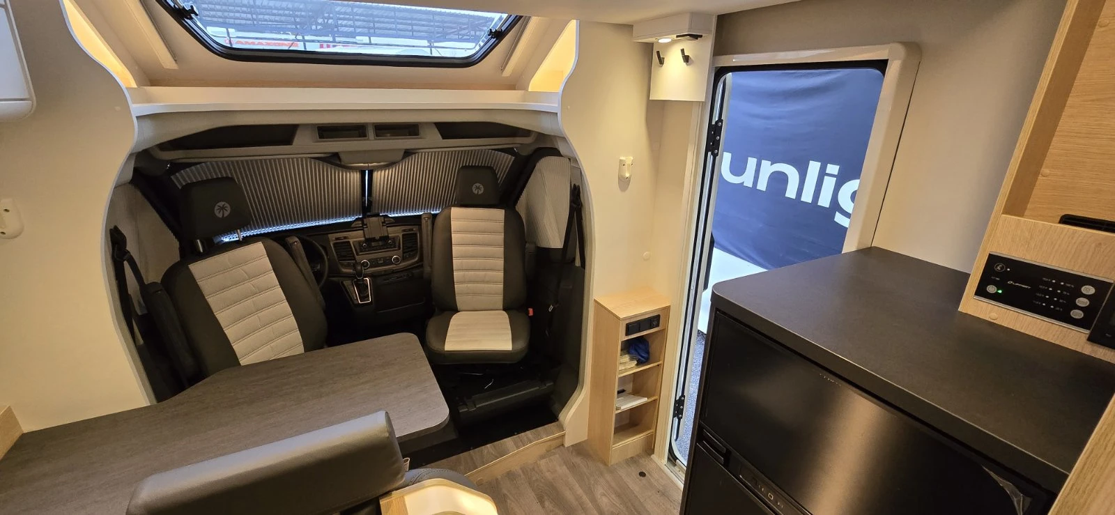  SUNLIGHT T670s 2025 | Mobile.bg   14