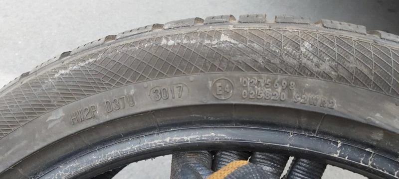 Гуми Зимни 225/45R18, снимка 8 - Гуми и джанти - 29858108