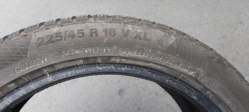 Гуми Зимни 225/45R18, снимка 9 - Гуми и джанти - 29858108