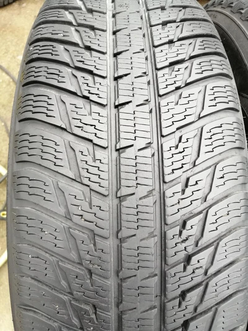 Гуми Зимни 265/70R17, снимка 1 - Гуми и джанти - 35035864