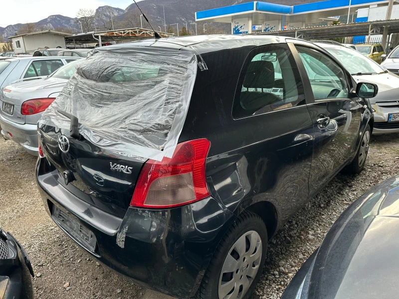 Toyota Yaris 1.0i - KLIMATIK, снимка 5 - Автомобили и джипове - 43742935