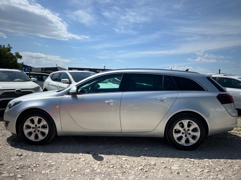 Opel Insignia SPORTS TOURER, снимка 7 - Автомобили и джипове - 45902749