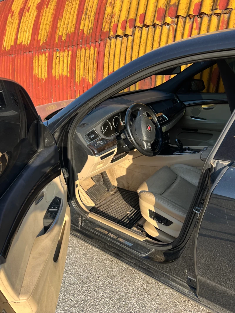 BMW 5 Gran Turismo 550i * Панорама * M pack * 106 000км!!, снимка 8 - Автомобили и джипове - 52670507