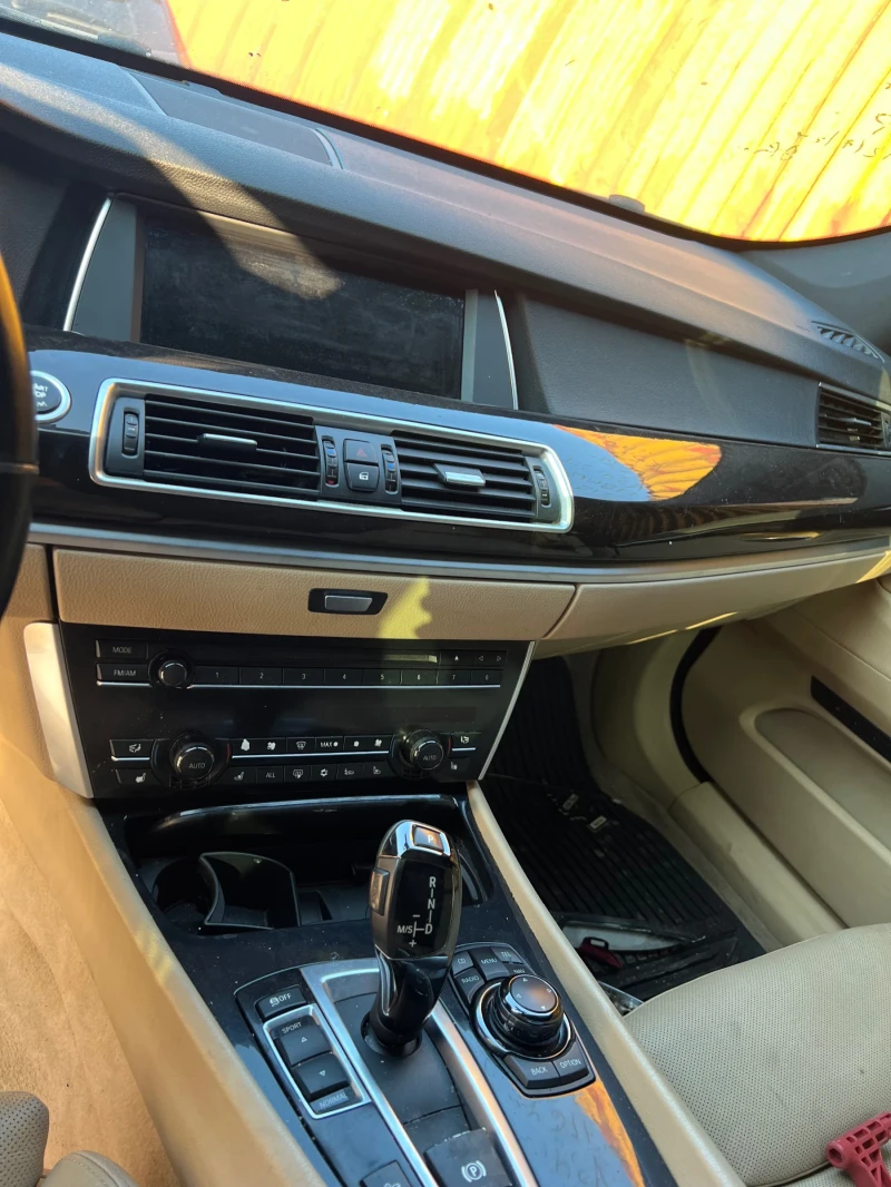 BMW 5 Gran Turismo 550i * Панорама * M pack * 106 000км!!, снимка 10 - Автомобили и джипове - 52670507