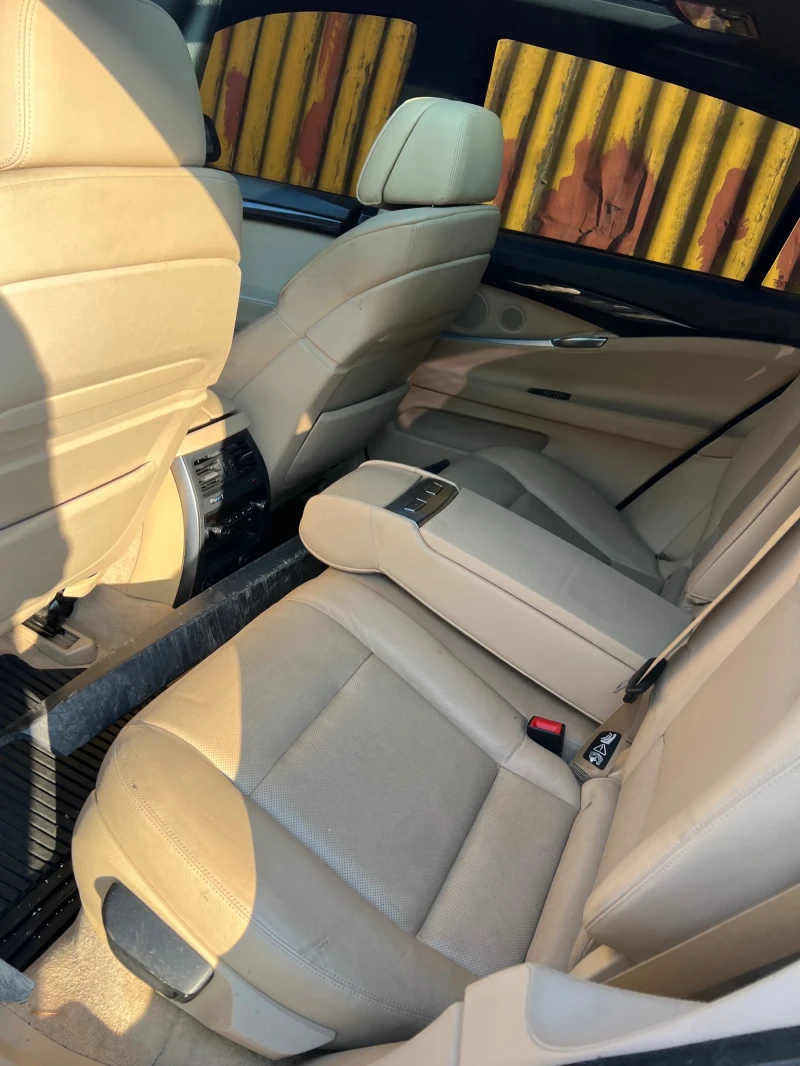 BMW 5 Gran Turismo 550i * Панорама * M pack * 106 000км!!, снимка 12 - Автомобили и джипове - 52670507