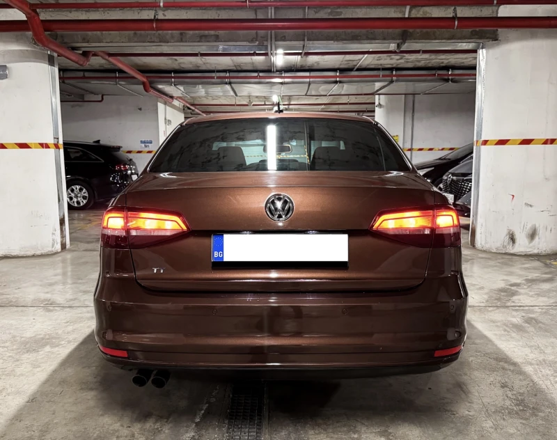 VW Jetta Highline 2.0 TDI, снимка 3 - Автомобили и джипове - 49531268