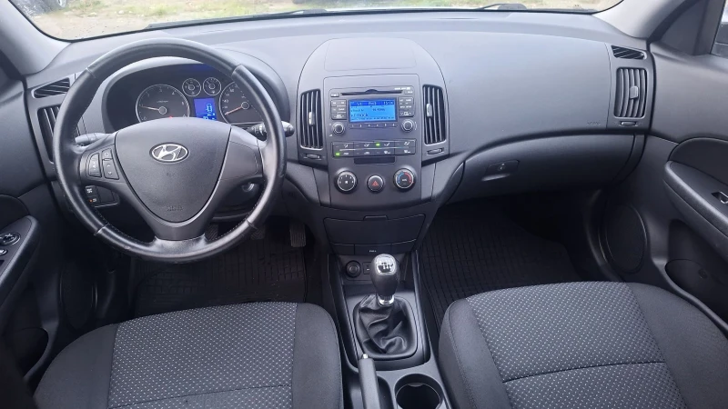 Hyundai I30 1.6CRDI 90к.с.Фейслифт, снимка 13 - Автомобили и джипове - 52882016