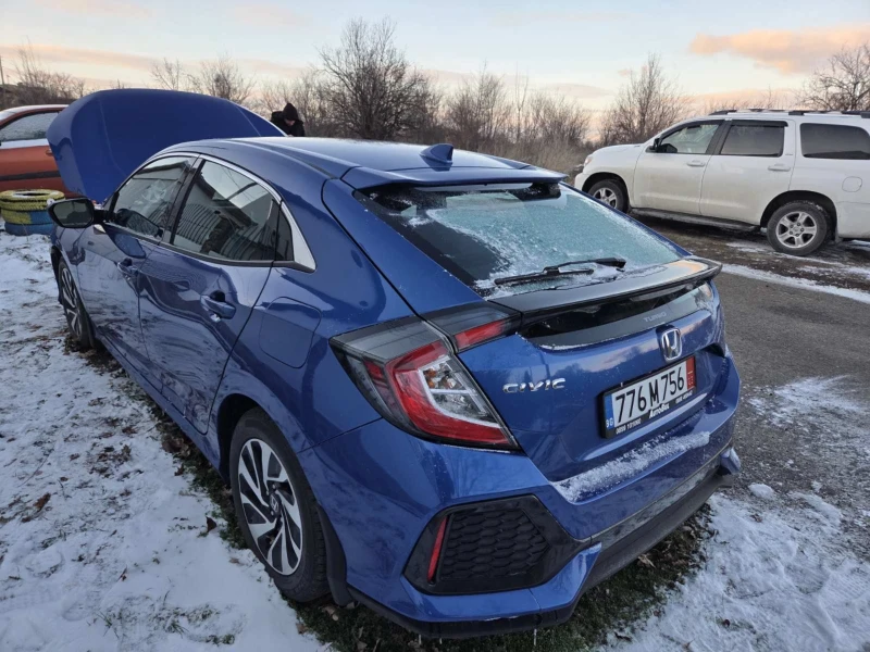 Honda Civic 1.5 Turbo, снимка 4 - Автомобили и джипове - 53405973