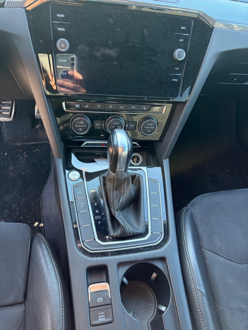 VW Arteon 2.0TDI 190к.с. R-LINE/4-MOTION, снимка 9 - Автомобили и джипове - 53444843