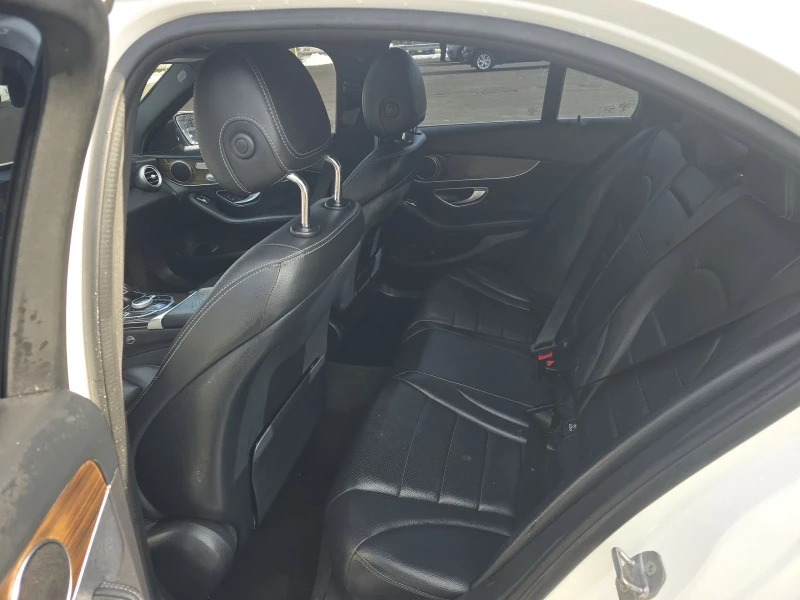 Mercedes-Benz C 300 4MATIC, снимка 14 - Автомобили и джипове - 53492090