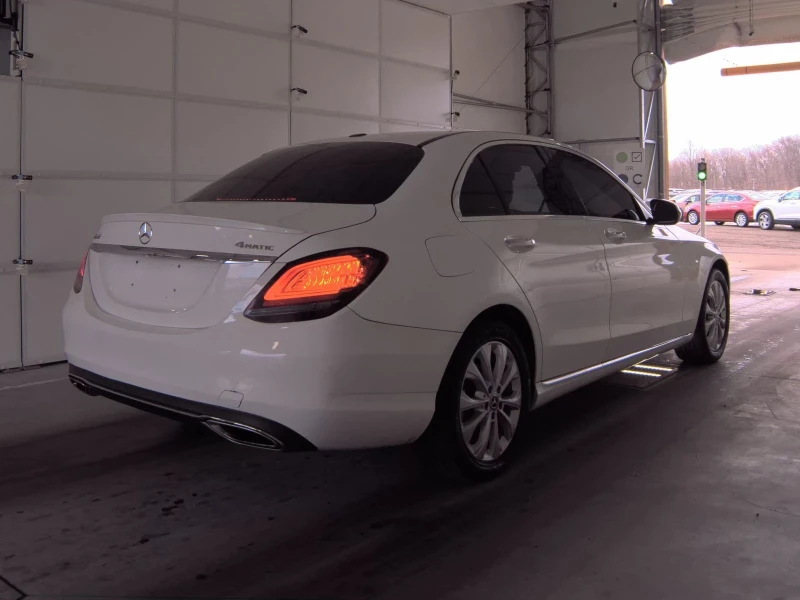 Mercedes-Benz C 300 4MATIC, снимка 4 - Автомобили и джипове - 53492090