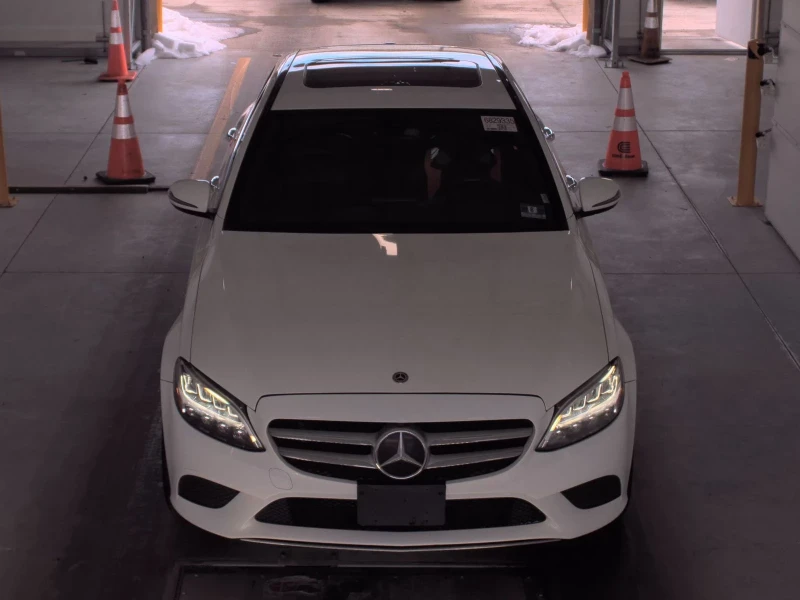 Mercedes-Benz C 300 4MATIC, снимка 2 - Автомобили и джипове - 53492090