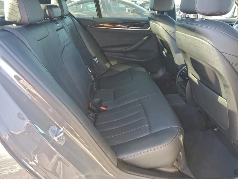 BMW 530E, снимка 10 - Автомобили и джипове - 53569211