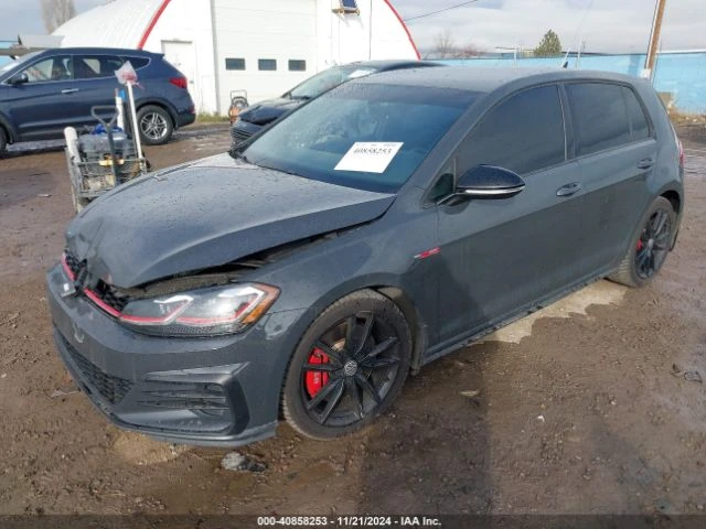 VW Golf GTI 2.0T AUTOBAHN CARFAX АВТО КРЕДИТ , снимка 1 - Автомобили и джипове - 49606552