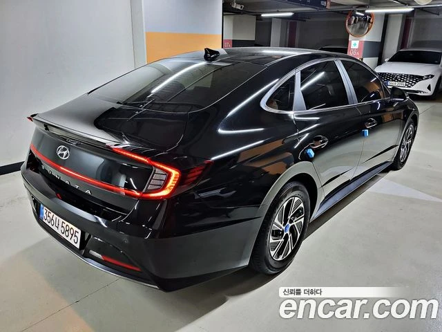 Hyundai Sonata, снимка 5 - Автомобили и джипове - 56082377