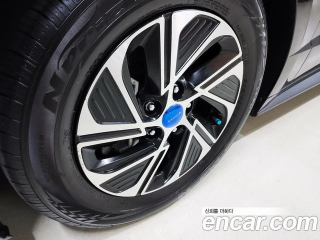 Hyundai Sonata, снимка 8 - Автомобили и джипове - 56082377