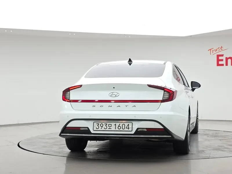 Hyundai Sonata 2.0 Premium, снимка 4 - Автомобили и джипове - 56130557