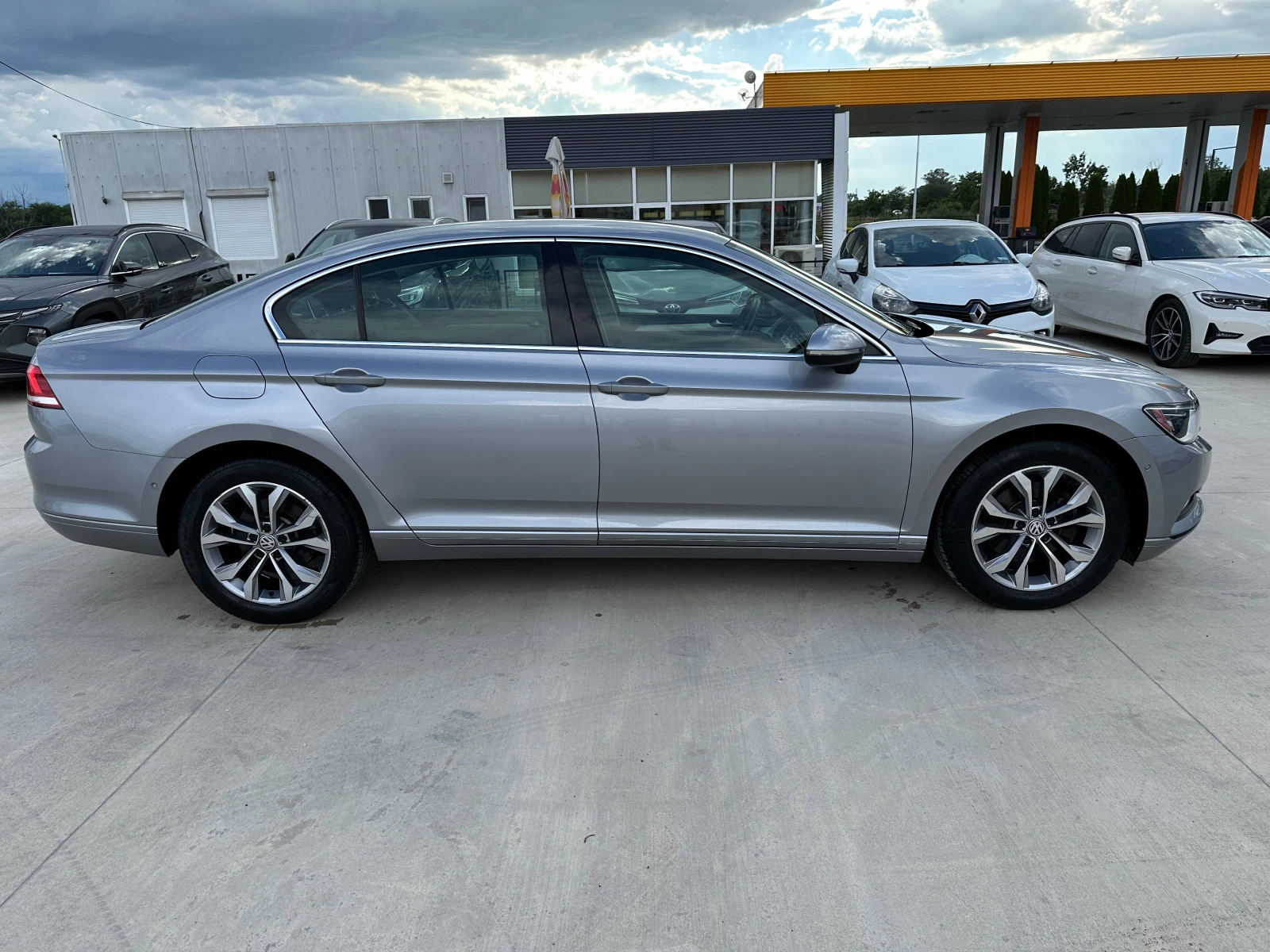 VW Passat В-Гаранция-Business-2.0TDI-А/Т-150кс. - изображение 6