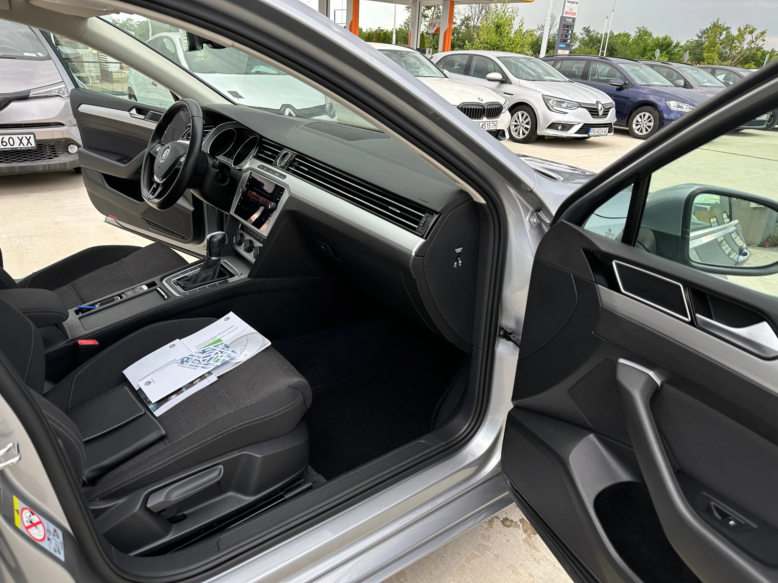 VW Passat В-Гаранция-Business-2.0TDI-А/Т-150кс. - изображение 9