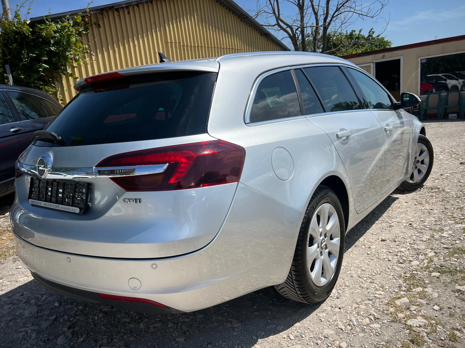 Opel Insignia SPORTS TOURER - изображение 2