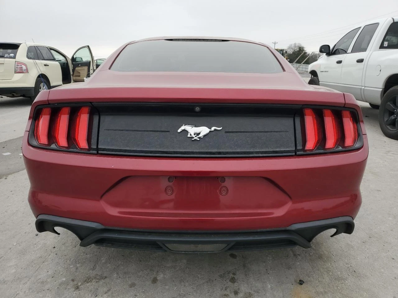 Ford Mustang FASTBACK* РЕАЛЕН ПРОБЕГ - изображение 5